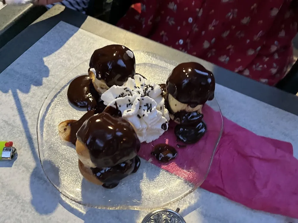Profiteroles